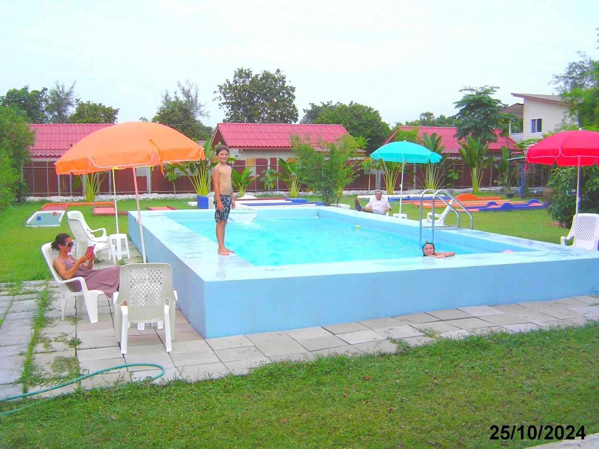 Mini-Golf **** & Resort Ubon Ratchathani Esterno foto