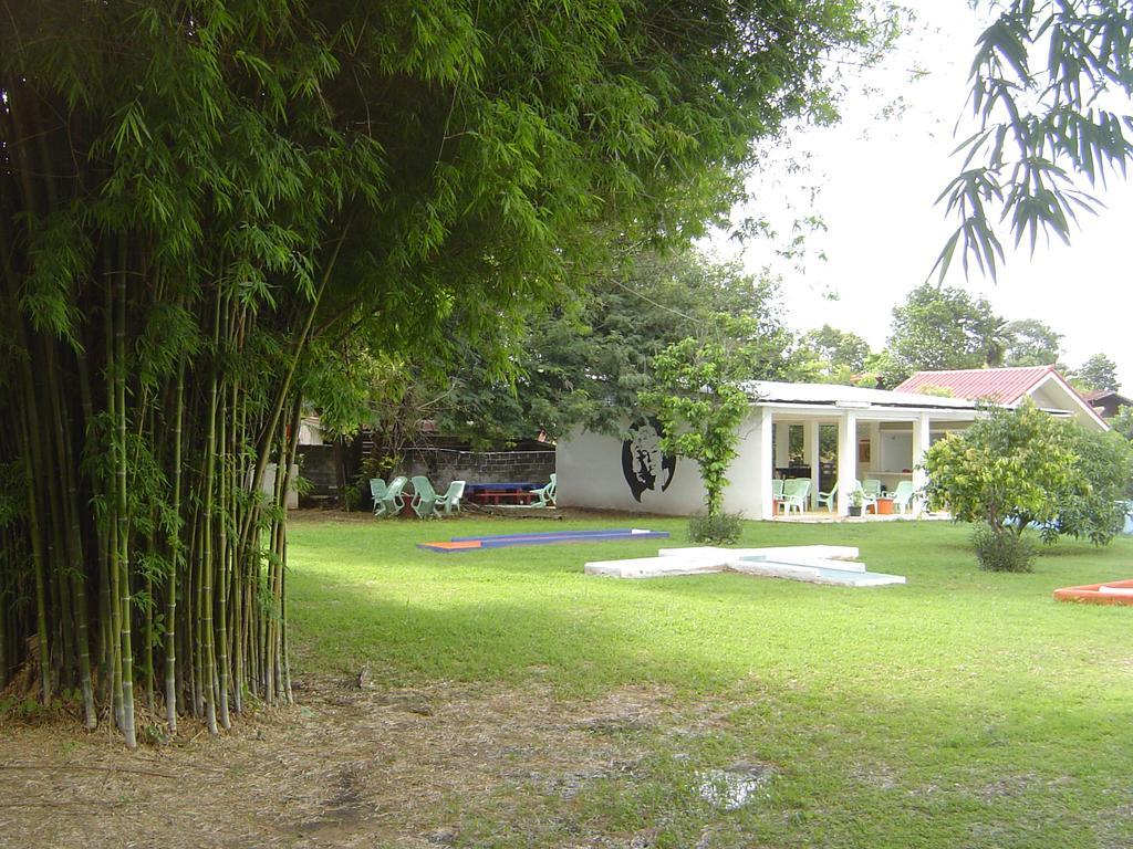 Mini-Golf **** & Resort Ubon Ratchathani Esterno foto